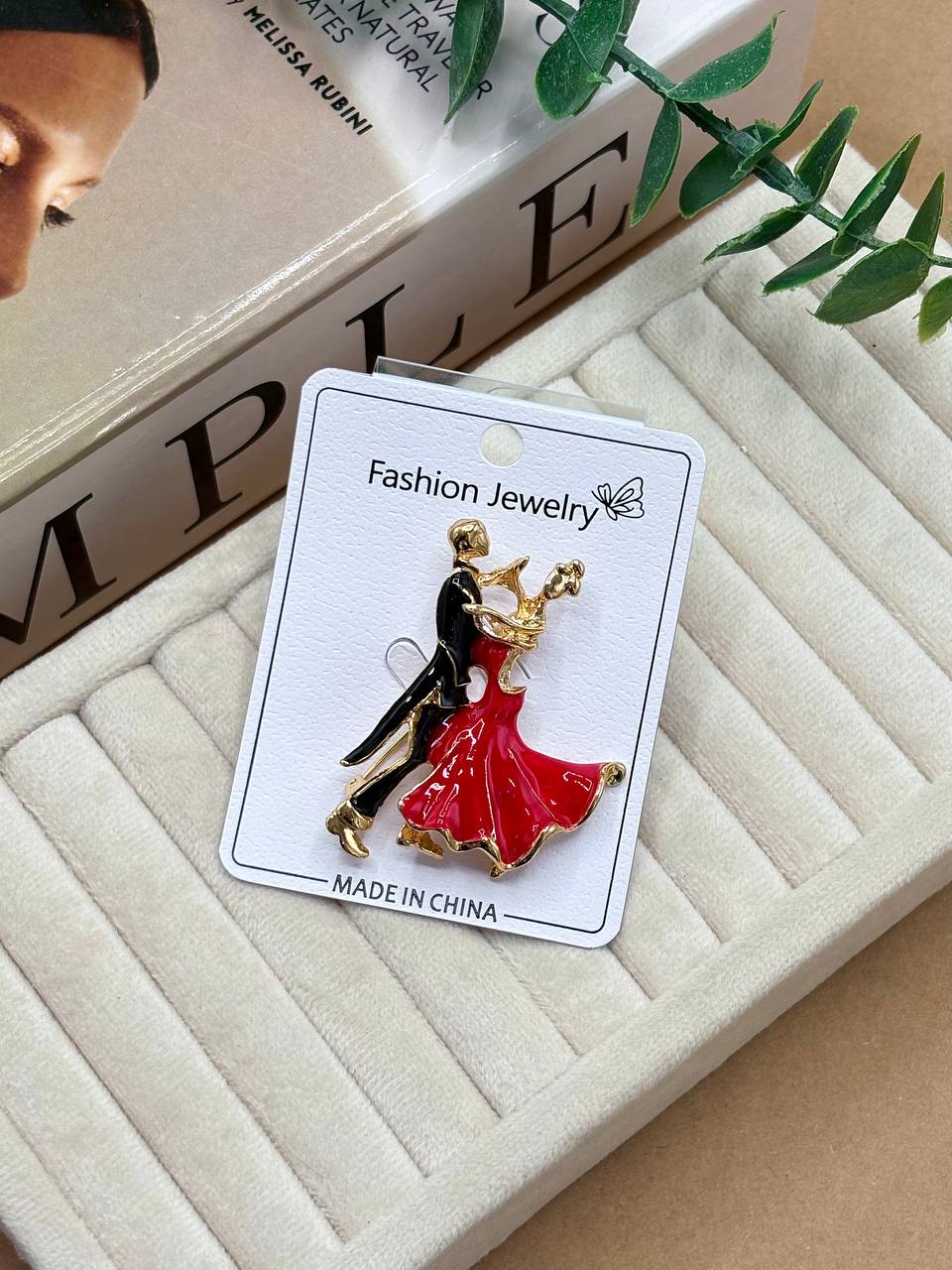 سنجاق سینه مجلسی عروس و داماد هدیه خاص و جذاب