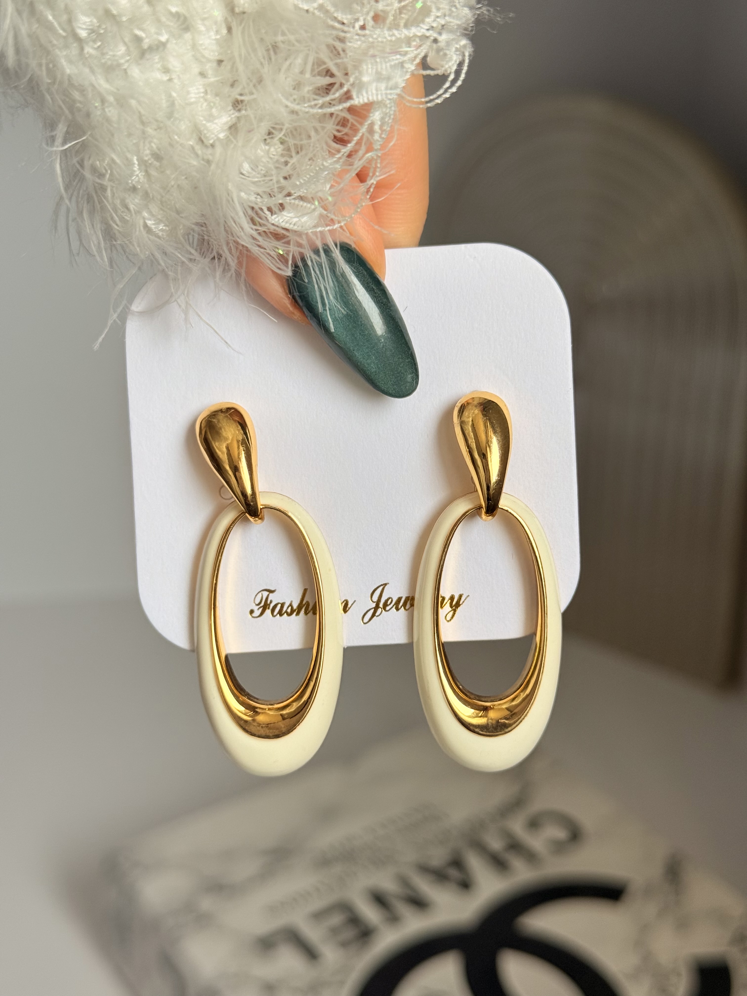 گوشواره میناکاری سفید کد۵ ترند ۲۰۲۶ رنگ ثابت