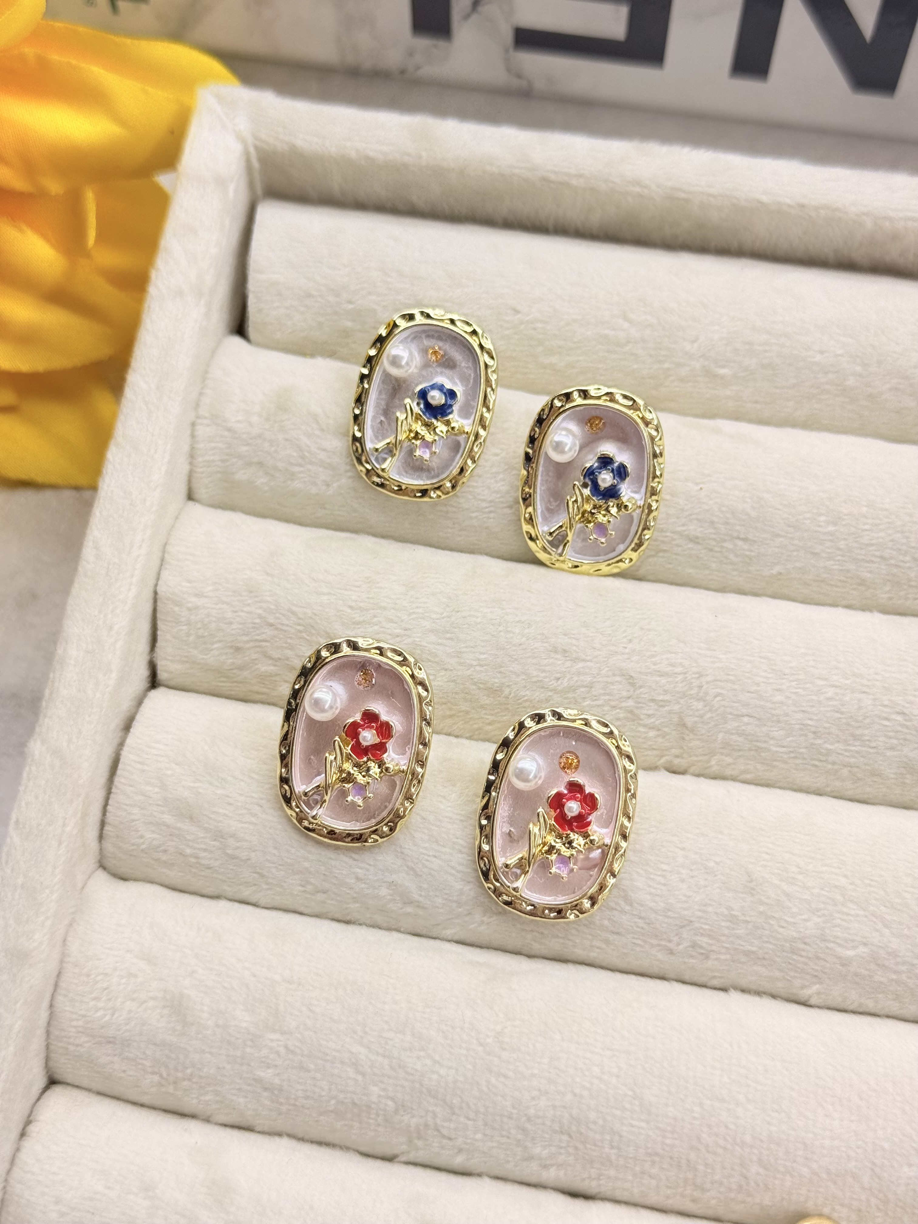گوشواره گل میناکاری قاب گل سرخ سایز کوچک