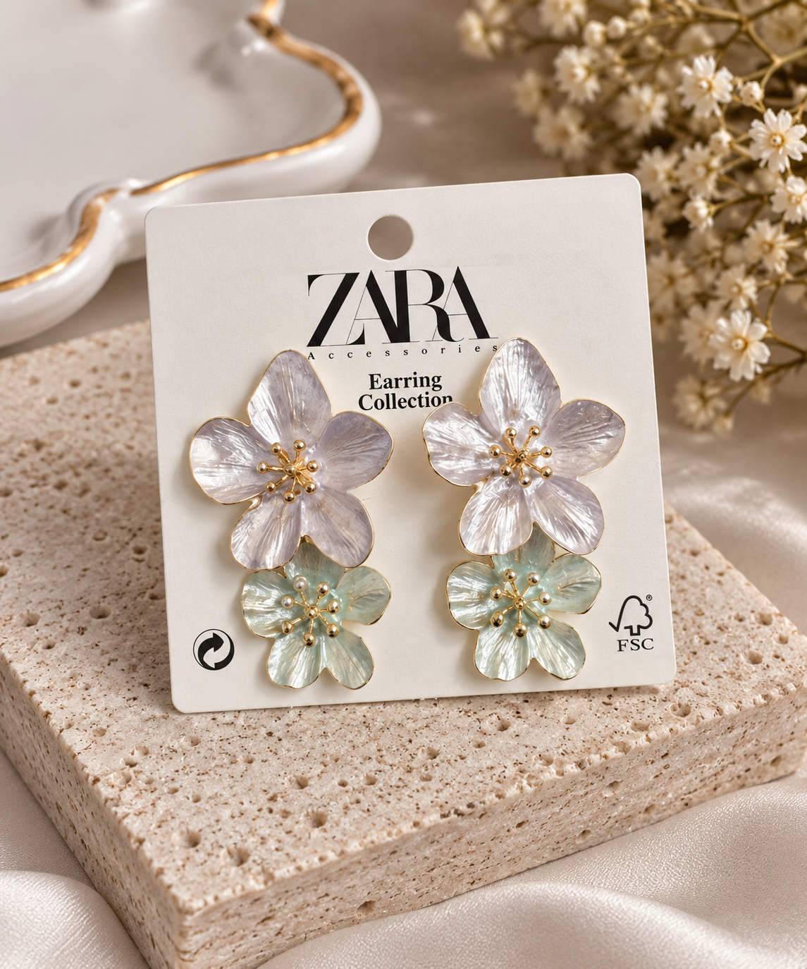 گوشواره میناکاری گل دورنگ کد ۰۰۲۳